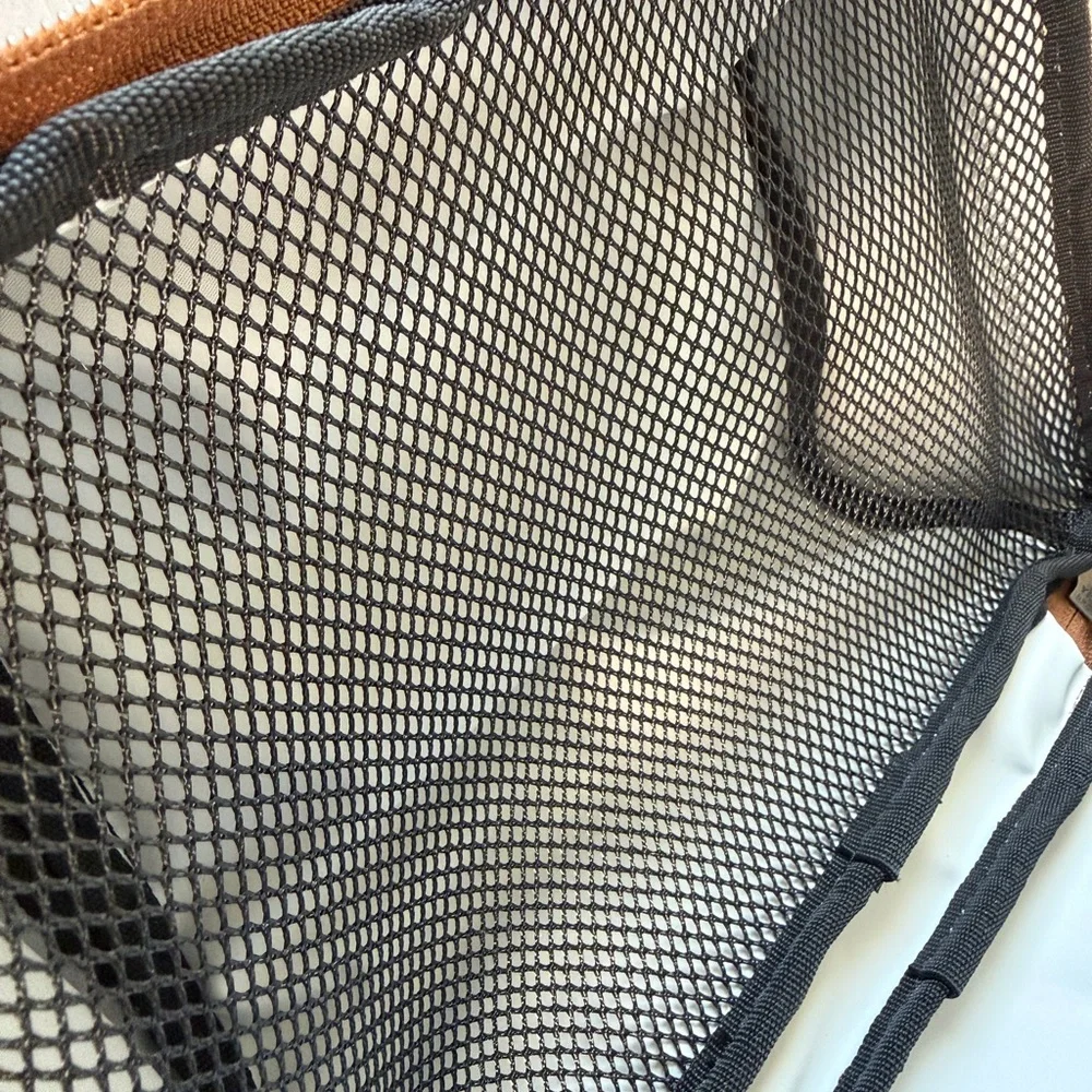 Carhartt 12 Can Two Compartment Lunch Box Durable, Fully-Insulated Lunch Bag - Picture 10 of 12
